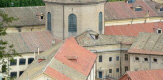 Roma, crolla una parte del tetto del carcere di Regina Coeli: non ci sono feriti