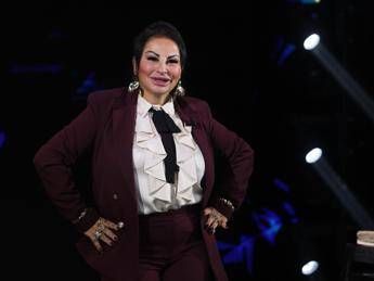 Rita De Crescenzo a Belve, la proposta a Fagnani: “Per te tutto gratis…”