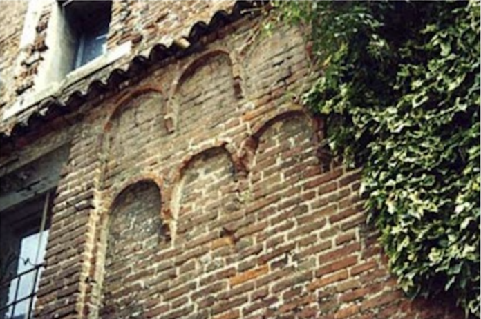 San Francesco Vecchio a Vicenza, resti della chiesa tardoromanica del XIII secolo: ci accede dal civico 18 di Piazza Castello
