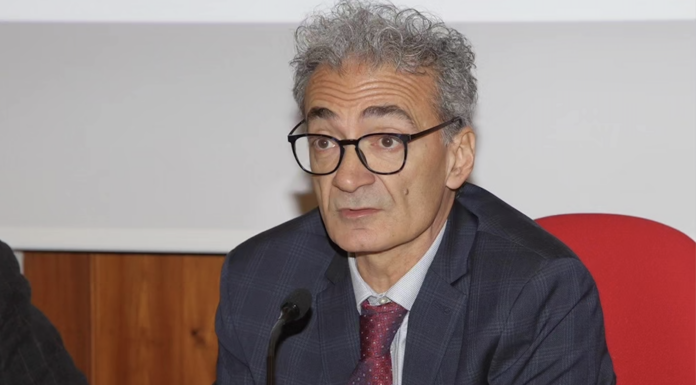 Massimiliano Zaramella (Pres. Consiglio Vicenza): “Ecco perché investire nel Servizio Sanitario Nazionale e ripartire dal personale” Massimiliano Zaramella, chirurgo vascolare al San Bortolo e presidente del Consiglio Comunale di Vicenza servizio sanitario