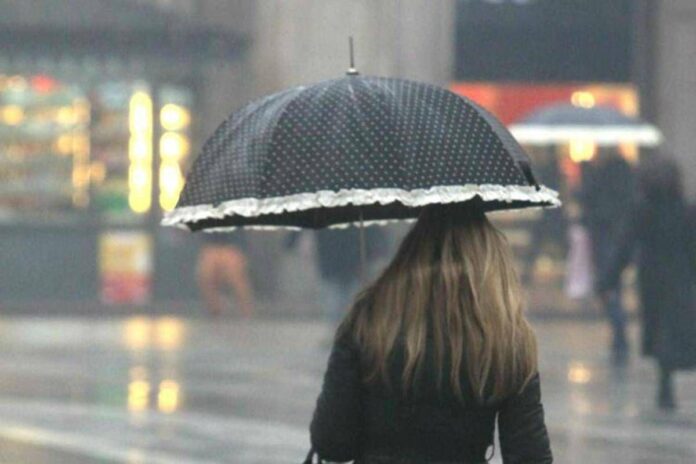Sole e meno caldo sull’Italia, la pioggia resiste al Sud: le previsioni meteo