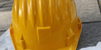 Travolto dal cemento, muore operaio in azienda in provincia di Roma