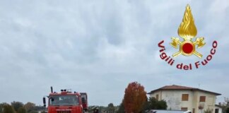 Scontro tra un pullman di studenti e un’auto nel Trevigiano. Morto il conducente del suv, 15 ragazzi feriti