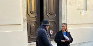 Chiesa di San Giacomo, torna il portone restaurato grazie alla donazione di un cittadino chiesa san giacomo