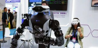 Cina: a Shenzhen in corso la Fiera dell’Hi-Tech (2)