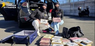 In auto con 35 kg di cocaina, corriere romano arrestato nel Catanese