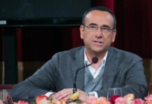 Sanremo 2026, Carlo Conti “Fosse per me porterei 40 cantanti in gara”