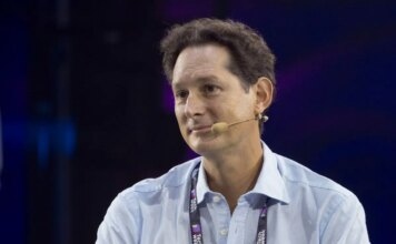 F1, Elkann: “I piloti Ferrari pensino a guidare e parlino meno”