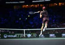 Sinner schiaccia Zverev e vola in finale a Parigi indoor