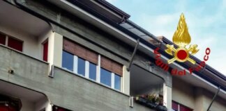 Esplosione in una palazzina nel Torinese, un ferito grave