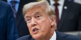 Trump oltre ogni limite, tra minacce e insulti