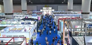 Cina: Fiera di Canton si chiude con numero record di acquirenti esteri (1)