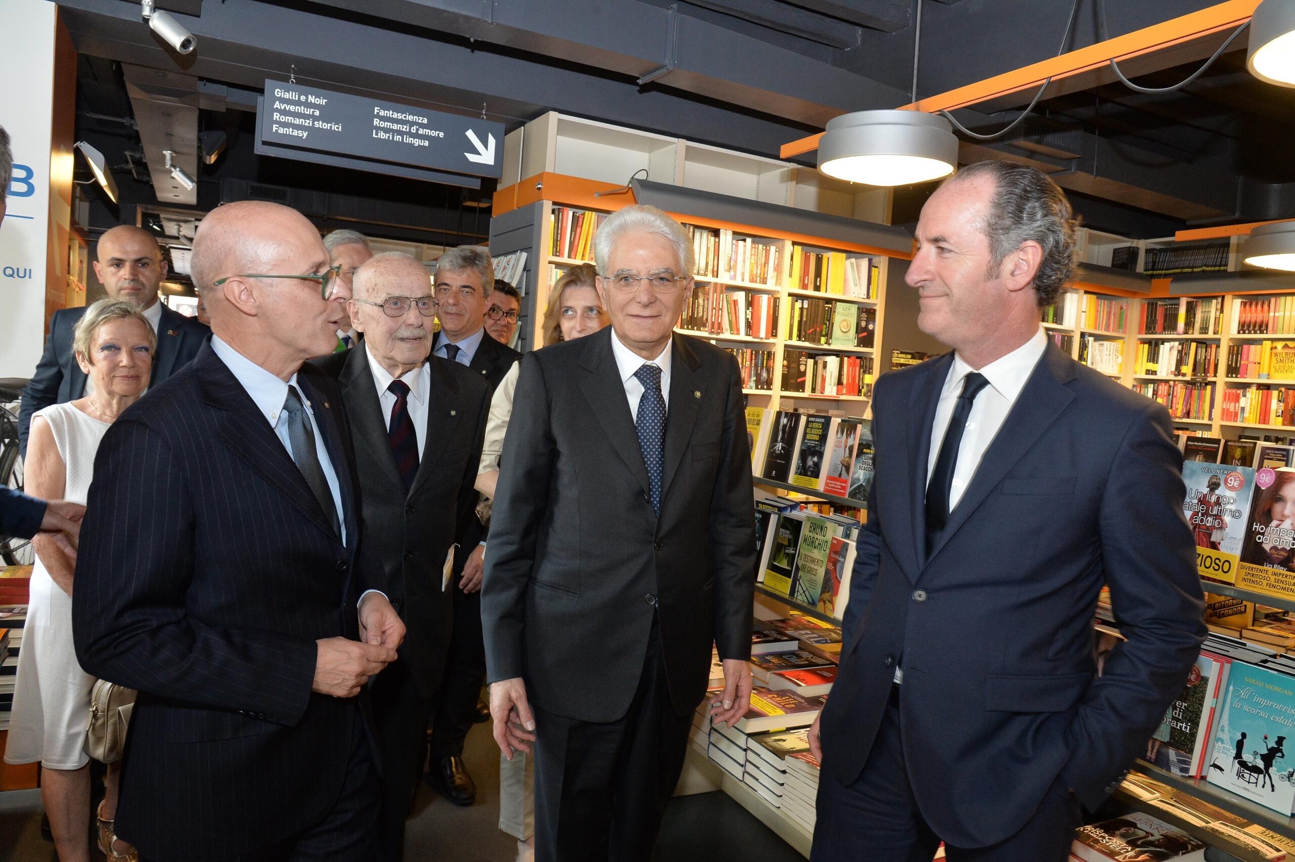 Alberto Galla accoglie il 16 giugno 2015 il presidente sergio Mattarella con Luca Zaia