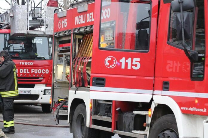 Ancona, inalano sostanze tossiche in cantiere: due operai in ospedale