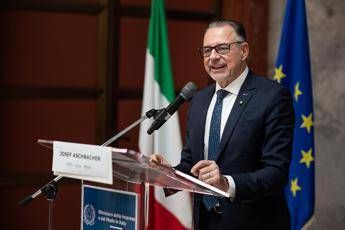 Aschbacher (Esa): “Guida investimenti economia mare, sempre più interconnessi”