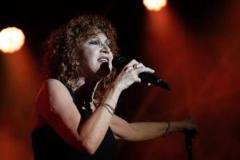 Atp Finals, spettacolo anche in musica con Fiorella Mannoia. Il messaggio contro la violenza sulle donne