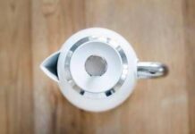 Bollitore elettrico, come usarlo risparmiando energia e tempo