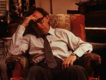 Buon compleanno Woody Allen, l’ultimo romantico nevrotico di New York compie oggi 90 anni