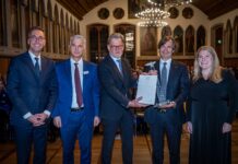 Consegnato a Carlo Messina (Intesa San Paolo) il premio di European Banker of the year European Banker of the year Carlo Messina