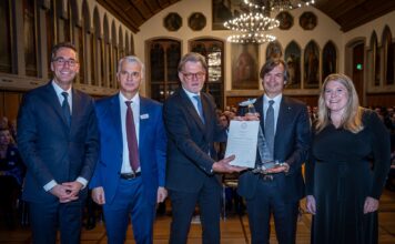 Consegnato a Carlo Messina (Intesa San Paolo) il premio di European Banker of the year European Banker of the year Carlo Messina