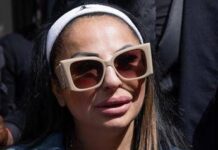 Campania, tiktoker Rita De Crescenzo in campo per Forza Italia. Stop Lega: “No a influencer trash”