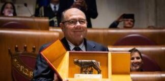 Carlo Verdone sindaco di Roma, la giornata finisce con la Lupa Capitolina