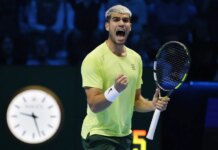 Atp Finals, troppo Alcaraz per Musetti: Lorenzo è eliminato, lo spagnolo rimane in vetta al ranking
