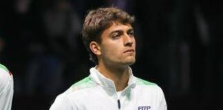 Coppa Davis, Cobolli si emoziona: “Giorno più bello della mia vita”. Poi canta in diretta