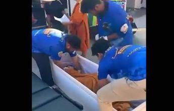 Creduta morta bussa dalla bara: stava per essere cremata