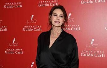 Elena Sofia Ricci: “Io abusata a 12 anni. La separazione? Sono tornata a vivere”