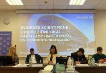 Imballaggi in plastica, scienza e industria a confronto