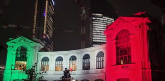 La sede di Fondazione Fiera Milano illuminata dal tricolore per la Giornata dell’Unità Nazionale e delle Forze Armate