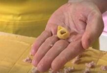 Le ‘regole’ per il pranzo di Natale, esiste il numero perfetto di tortellini
