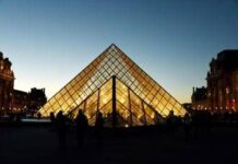 Louvre, presidente della Reggia di Versailles sarà il nuovo direttore