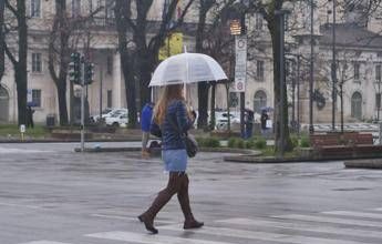 Maltempo, temporali e vento forte su gran parte dell’Italia. Neve in Valle d’Aosta