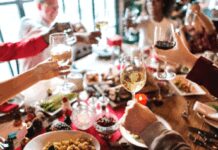 Natale, sale la spesa per i cenoni: dipende solo dai prezzi?