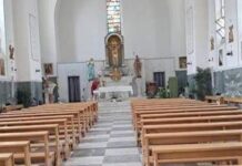 Ostia, feci in chiesa e sull’altare: ci sarà messa di riparazione