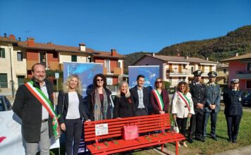 Castelgomberto: inaugurata la panchina rossa. Un dono di Confartigianato per “rompere il silenzio sulla violenza sulle donne” Panchina Rossa Castelgomberto