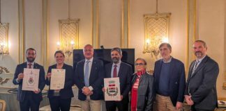 Sovizzo, il Prefetto consegna il nuovo Gonfalone comunale: nasce ufficialmente il simbolo della fusione con Gambugliano Prefettura di Vicenza (7 novembre 2025), cerimonia consegna Gonfalone al comune di Sovizzo.jpg