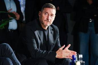 Roma, accusato di abbandono di minori: chiesta archiviazione per Totti