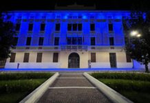 Giornata Internazionale dell’Infanzia: il Municipio di Schio si illumina di blu per i diritti dei minori Giornata Diritti Infanzia