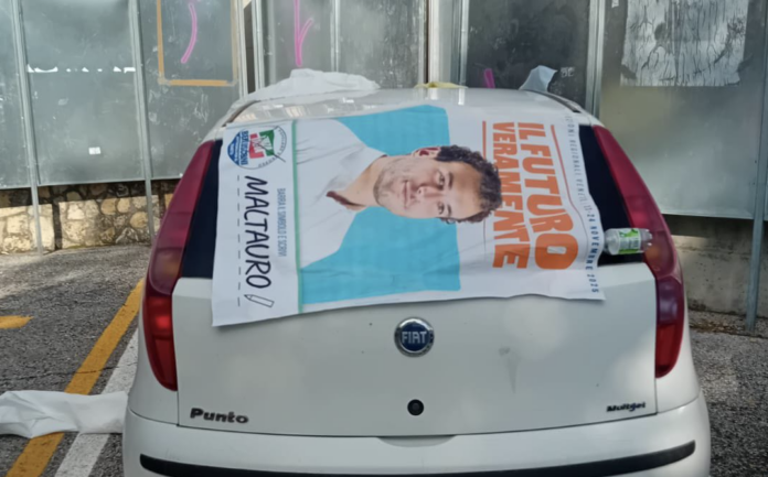 Regionali Veneto: vandalismi su un'auto con manifesti di Maltauro Regionali Veneto: vandalismi su un'auto con manifesti di Maltauro