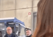 Studenti contestano il ministro Valditara al Job&Orienta: protesta sulla scuola non davvero gratuita e richiesta di ascolto alle istituzioni Una rappresentante della Rete degli studenti medi del Veneto "interroga" il ministro Giuseppe Valditara a Job&Orienta a Verona