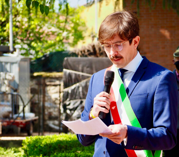 OLYMPUS DIGITAL CAMERA Guzzonato solidale con Grotto