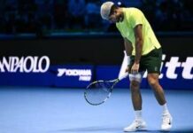 Sinner-Alcaraz, massaggio e fasciatura per Carlos. Cos’è successo alle Atp Finals