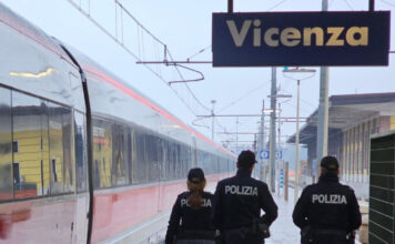 Rintracciato in stazione a Vicenza, 27enne ricercato arrestato dalla Polizia: a suo carico un ordine di carcerazione per maltrattamenti stazione ferroviaria con polizia ferroviaria di Vicenza ricercato