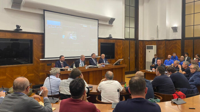 TAVOLO4NOV valbruna acciaierie valbruna tavolo al mimit