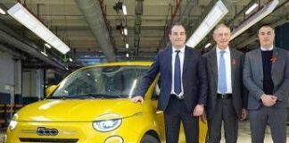 Torino accoglie la nuova Fiat 500 Hybrid: produzione e rinascita a Mirafiori