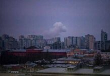 Ucraina-Russia, Kiev sotto attacco. Nuovo piano per la pace in 19 punti