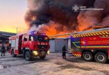 Ucraina, nuova raffica di droni e missili russi: Mosca avanza a Pokrovsk